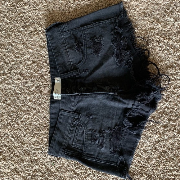 Low rise bf shorts - Picture 1 of 2